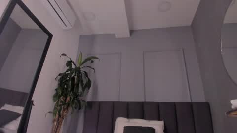 Snapshot of cleojhonson chatting on 07/10/26, 02:38 . Cleo Jhonson . online show from 07/10/26, 02:38