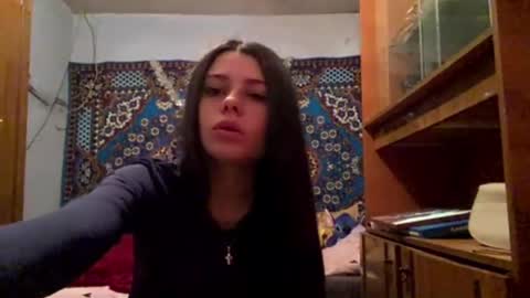 Mia online show from 04/25/26, 10:18