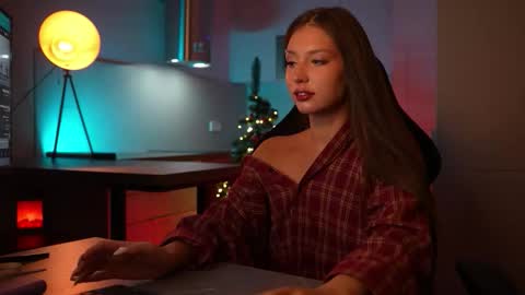 Cleo online show from 12/18/25, 07:36