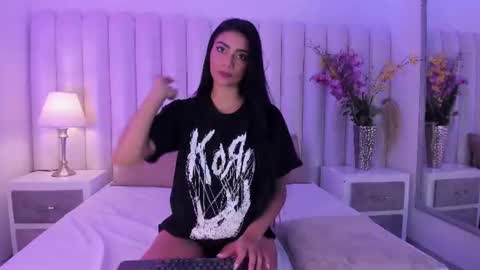 Snapshot of cleosteele_ chatting on 07/25/26, 12:36 CleoSteele online show from 07/25/26, 12:36