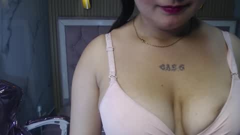 Snapshot of clhoe_b chatting on 02/02/26, 08:29 Clhoe online show from 02/02/26, 08:29