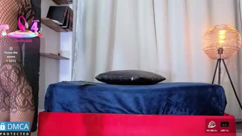 Clhoe online show from 10/06/25, 03:15