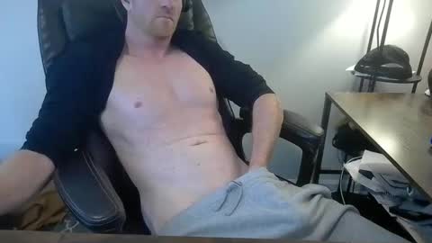 Snapshot of cliffordgetsitdone chatting on 03/12/26, 05:08 cliffordgetsitdone online show from 03/12/26, 05:08