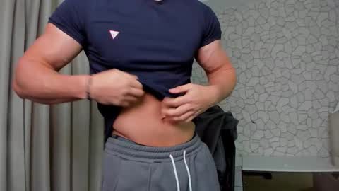 Snapshot of clintmasterss chatting on 01/19/26, 05:55 ClintMasterss online show from 01/19/26, 05:55