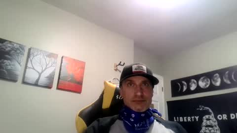 Snapshot of clintwood12 chatting on 12/19/24, 06:45 chad online show from 12/19/24, 06:45