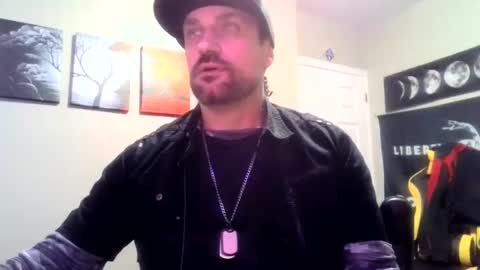 Snapshot of clintwood12 chatting on 01/06/25, 05:41 chad online show from 01/06/25, 05:41