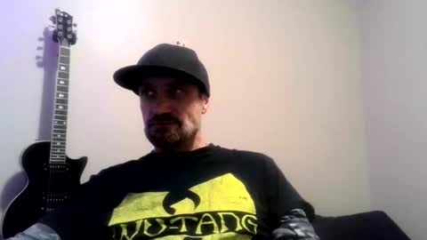 Snapshot of clintwood12 chatting on 01/16/25, 06:46 chad online show from 01/16/25, 06:46