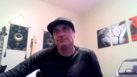 Snapshot of clintwood12 chatting on 01/29/25, 06:43 chad online show from 01/29/25, 06:43