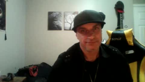 Snapshot of clintwood12 chatting on 03/05/25, 05:40 chad online show from 03/05/25, 05:40