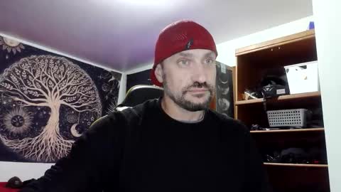 Snapshot of clintwood12 chatting on 11/20/25, 12:22 chad online show from 11/20/25, 12:22