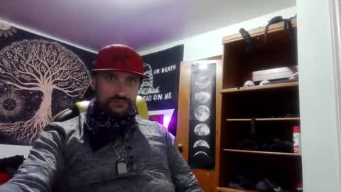 Snapshot of clintwood12 chatting on 11/28/25, 03:53 chad online show from 11/28/25, 03:53