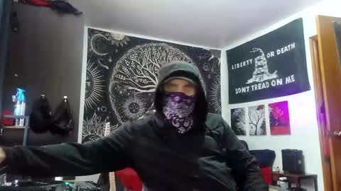 Snapshot of clintwood12 chatting on 11/30/25, 07:07 chad online show from 11/30/25, 07:07