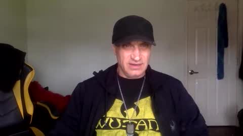 Snapshot of clintwood12 chatting on 04/19/26, 04:50 chad online show from 04/19/26, 04:50