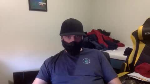 Snapshot of clintwood12 chatting on 04/22/26, 10:44 chad online show from 04/22/26, 10:44