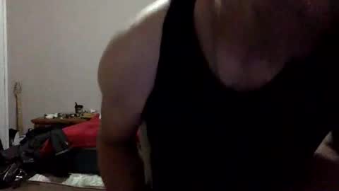 Snapshot of clintwood12 chatting on 04/29/26, 01:32 chad online show from 04/29/26, 01:32