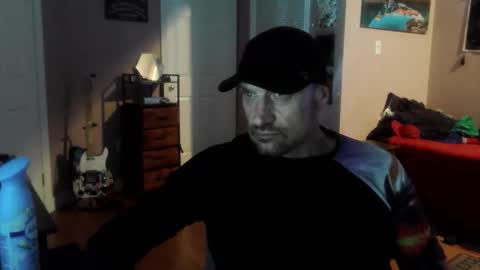Snapshot of clintwood12 chatting on 05/06/26, 01:47 chad online show from 05/06/26, 01:47