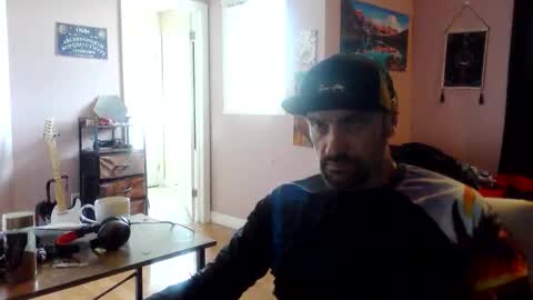 Snapshot of clintwood12 chatting on 05/12/26, 06:05 chad online show from 05/12/26, 06:05