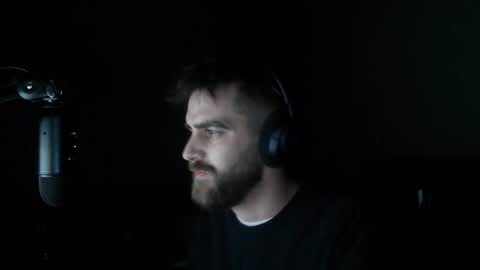 Snapshot of clipsonog chatting on 11/08/25, 01:06 AMA TAKE CHATURBATE OVER LETSGOOOOO started februari 12 2024 online show from 11/08/25, 01:06