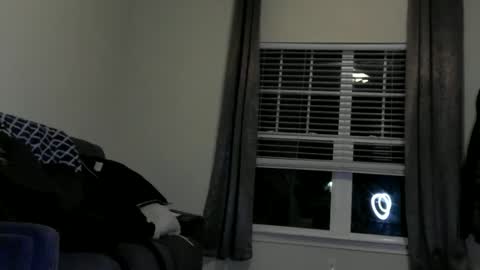 Snapshot of clitcommander26 chatting on 12/23/24, 04:01 instayour big commander online show from 12/23/24, 04:01