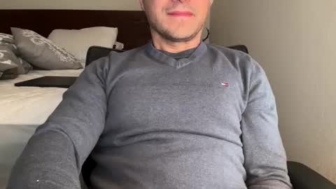 Snapshot of clittypanties chatting on 12/14/25, 05:29 clittypanties online show from 12/14/25, 05:29