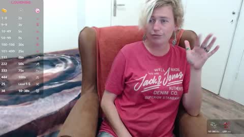 Snapshot of clittytastic chatting on 09/08/25, 02:16 Syl online show from 09/08/25, 02:16