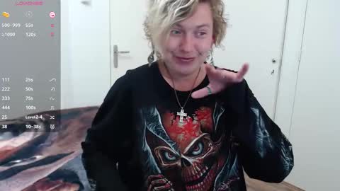 Syl  online show from 11/11/25, 01:33