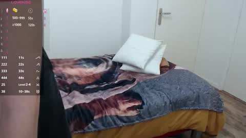 Syl  online show from 11/17/25, 07:41