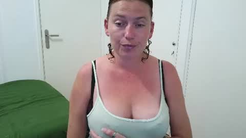 Syl  online show from 07/26/26, 02:46