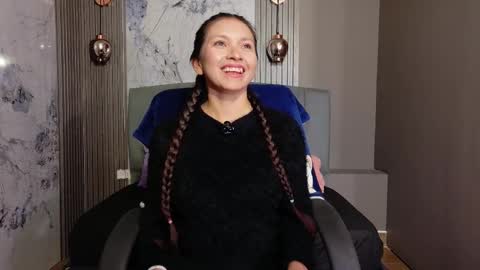 Cloe online show from 12/21/25, 03:02