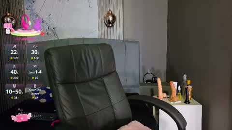 Snapshot of cloe16_ chatting on 06/19/26, 11:52 Cloe online show from 06/19/26, 11:52