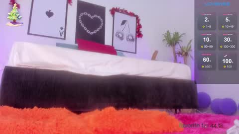 cloe_25 online show from 12/30/24, 02:09