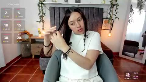 cloe_7 online show from 06/19/26, 02:21