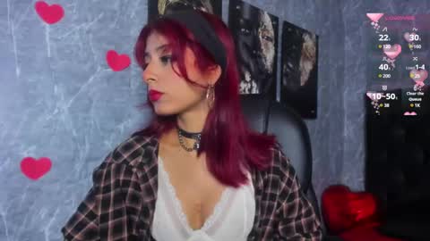 Snapshot of cloe__hills chatting on 02/17/25, 12:05 Cloe online show from 02/17/25, 12:05