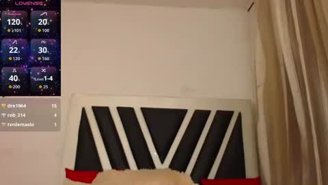 Snapshot of cloe_doll chatting on 10/14/25, 12:06 CLOE online show from 10/14/25, 12:06