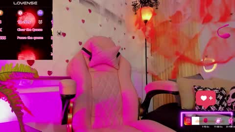 Cloe online show from 10/12/25, 10:20