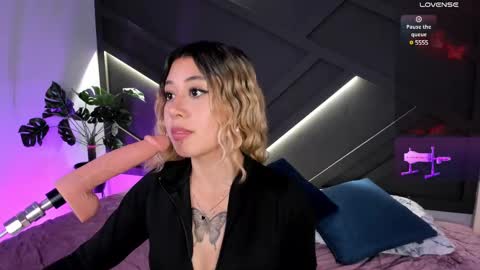 cloe_palmeer online show from 02/18/25, 09:09