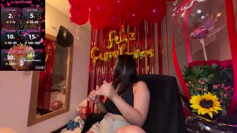 cloe small online show from 02/17/26, 04:09