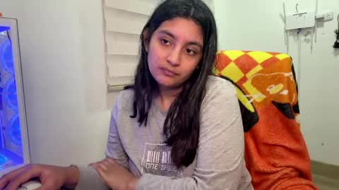 Snapshot of cloe_small08 chatting on 06/05/26, 06:52 cloe small online show from 06/05/26, 06:52