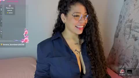 Snapshot of cloebunny_ chatting on 04/17/26, 02:36 Cloe Bunny online show from 04/17/26, 02:36