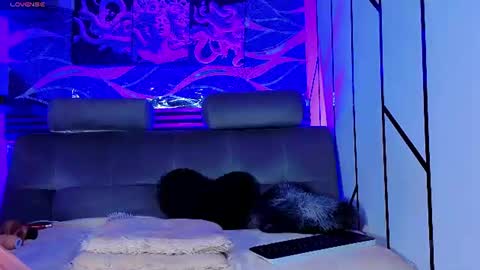 Snapshot of cloee_cameron chatting on 06/24/26, 08:08 cloee_cameron online show from 06/24/26, 08:08
