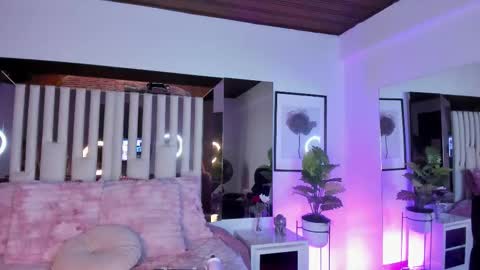 Snapshot of cloeecoopererer chatting on 11/13/25, 11:42 cloeecoopererer online show from 11/13/25, 11:42