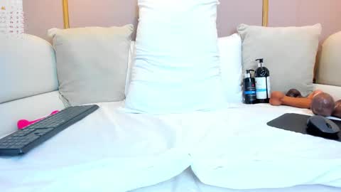 Cloe online show from 02/12/25, 03:05