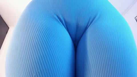 cloe online show from 12/12/24, 11:47