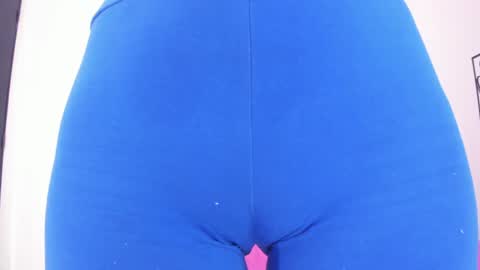 cloe online show from 01/24/25, 01:45