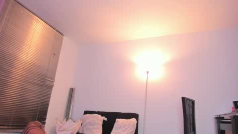 Snapshot of cloekatz_ chatting on 10/23/25, 06:13 Cloe Katz online show from 10/23/25, 06:13