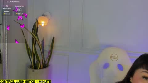 cloeparker_ online show from 10/15/25, 11:32