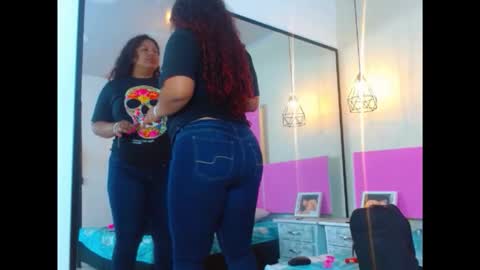 Snapshot of cloestron chatting on 01/09/26, 11:24 Cloe Stron online show from 01/09/26, 11:24