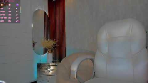 Cloe online show from 12/01/25, 01:38