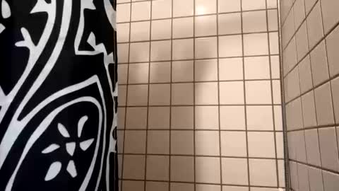 Snapshot of cloudybxtch69 chatting on 10/19/25, 07:36 cloudybxtch69 online show from 10/19/25, 07:36