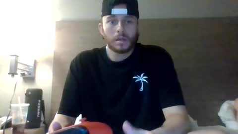 tallhungandcloudy online show from 04/30/26, 08:57